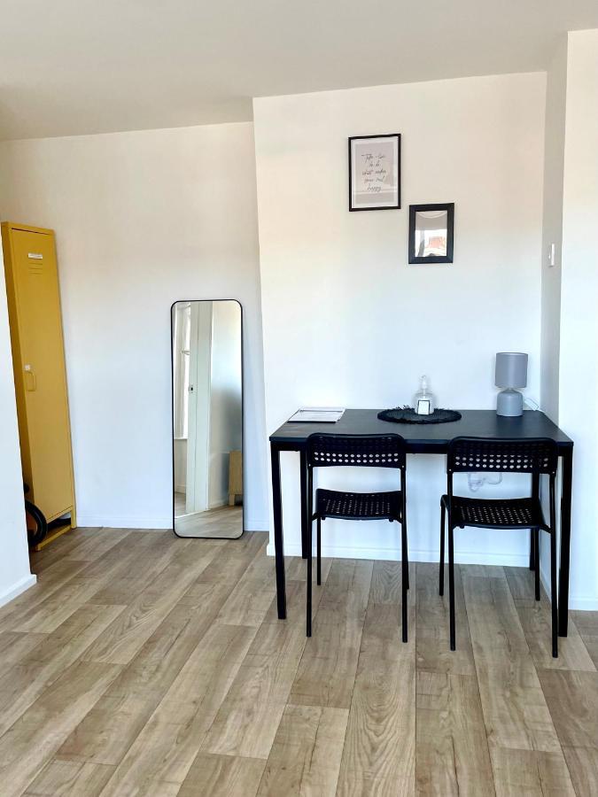 Central, Bright & Spacious Apartment - Parking Included Bournemouth Exterior foto