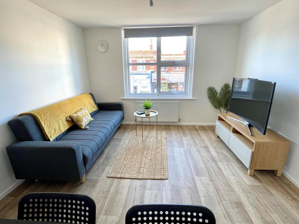 Central, Bright & Spacious Apartment - Parking Included Bournemouth Exterior foto